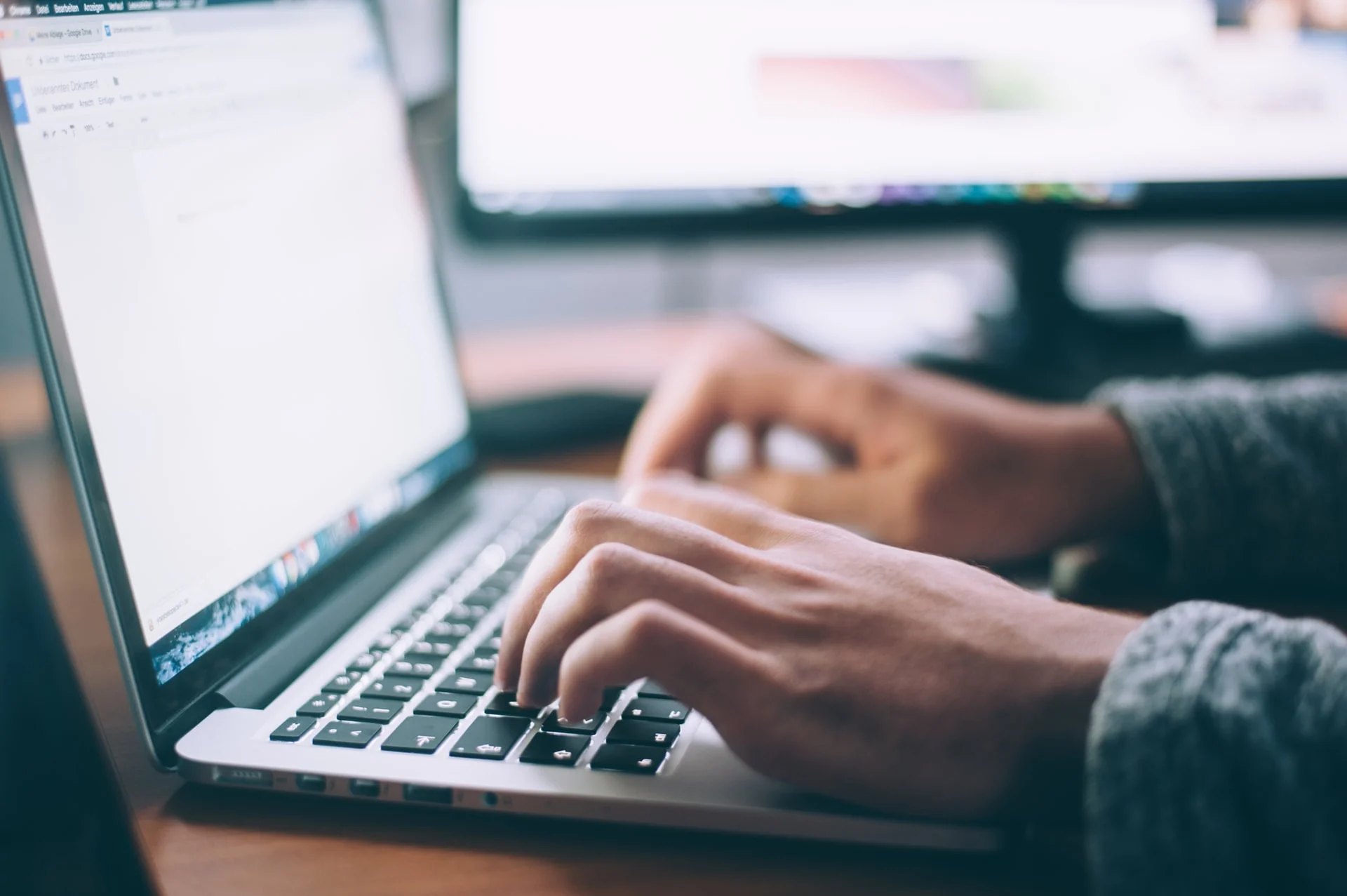 6 Reasons To Choose a Cloud-Based PMS System